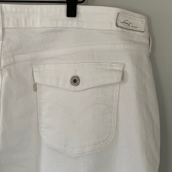 Levi's Demi Curve High Waist White Cropped Jeans Stretch Flap Pockets Coastal - Picture 2 of 15
